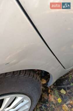 Хэтчбек Fiat Punto 2010 в 
