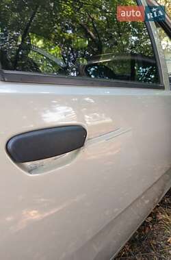 Хэтчбек Fiat Punto 2010 в 