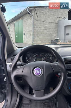 Хэтчбек Fiat Punto 2008 в 