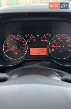 Хэтчбек Fiat Punto 2008 в 