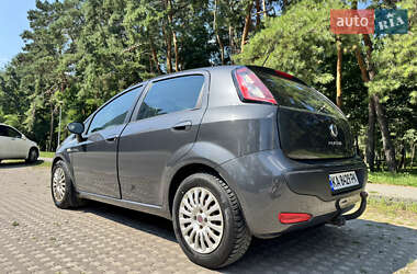Хэтчбек Fiat Punto 2010 в 
