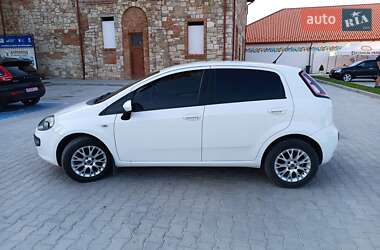 Хэтчбек Fiat Punto 2011 в 