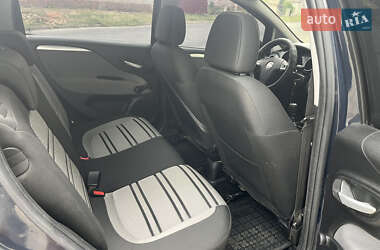Хэтчбек Fiat Punto 2011 в 