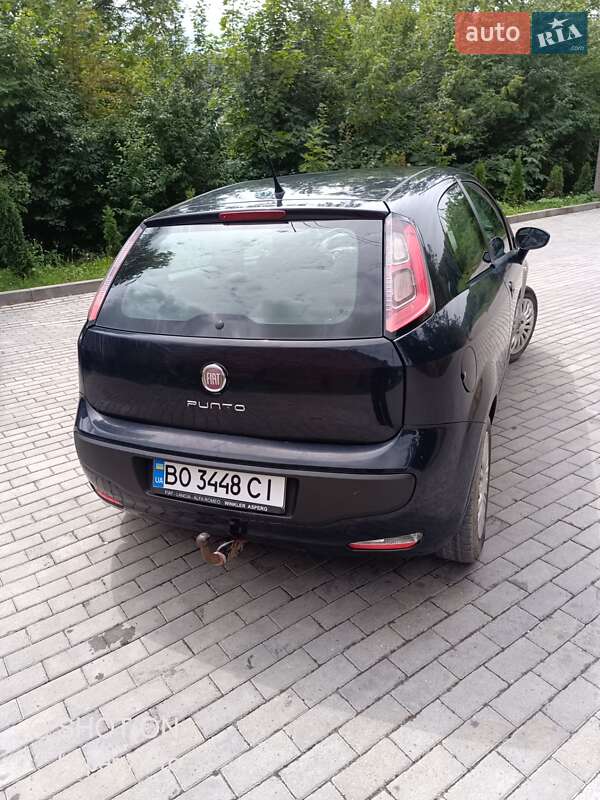 Хэтчбек Fiat Punto 2011 в Вишневце