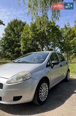 Хэтчбек Fiat Punto 2012 в Ровно