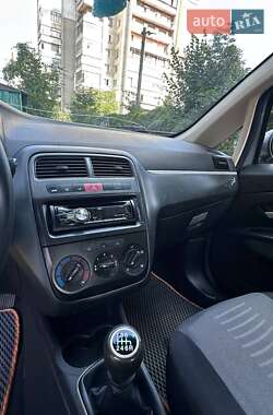 Хэтчбек Fiat Punto 2007 в 
