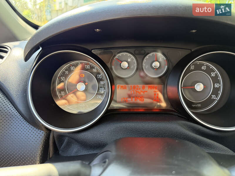 Хэтчбек Fiat Punto 2011 в Новомосковске