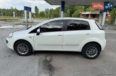 Хетчбек Fiat Punto 2011 в 
