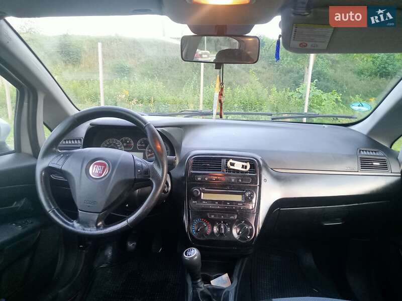 Хэтчбек Fiat Punto 2010 в Самборе
