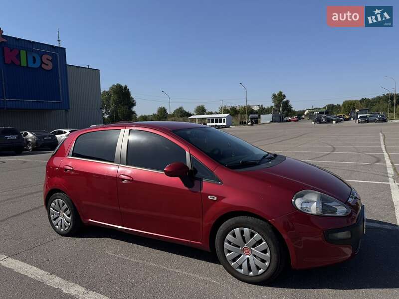 Хетчбек Fiat Punto 2011 в Кременчуці