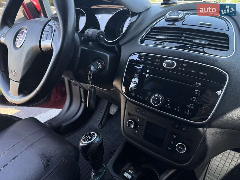 Хетчбек Fiat Punto 2011 в Кременчуці