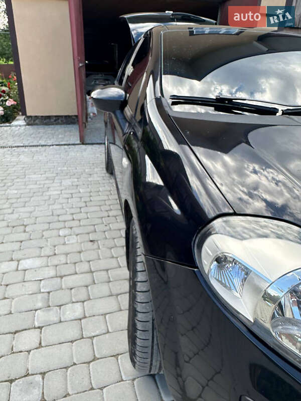 Хэтчбек Fiat Punto 2011 в Львове