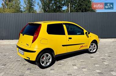 Хэтчбек Fiat Punto 2000 в 