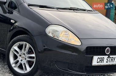 Хэтчбек Fiat Punto 2009 в 