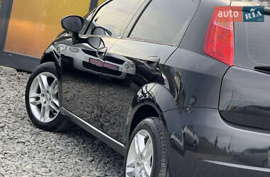 Хэтчбек Fiat Punto 2009 в 