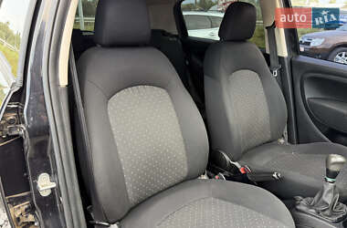 Хэтчбек Fiat Punto 2009 в 