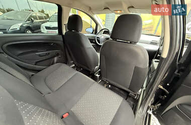 Хэтчбек Fiat Punto 2009 в 