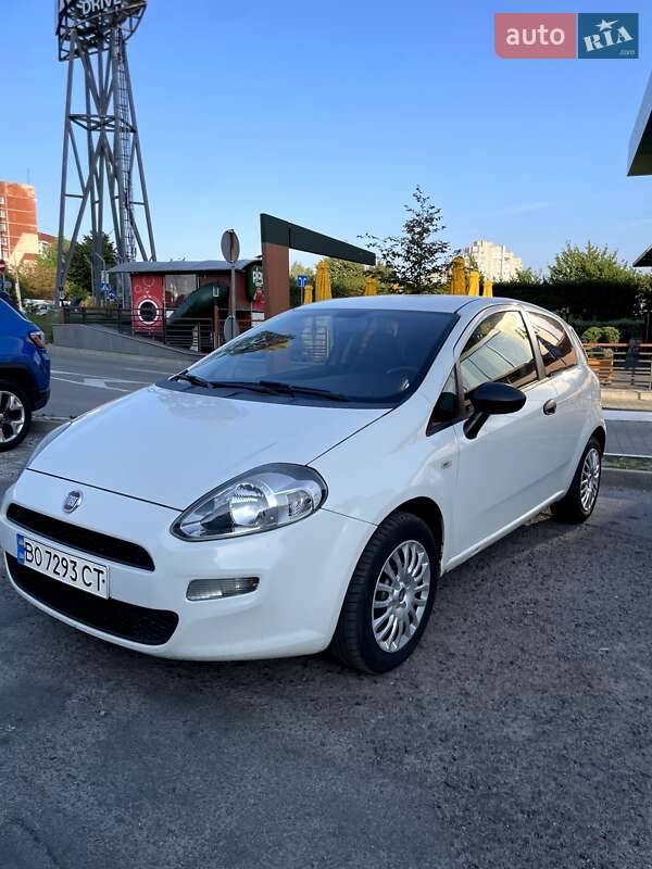 Хетчбек Fiat Punto 2013 в Львові