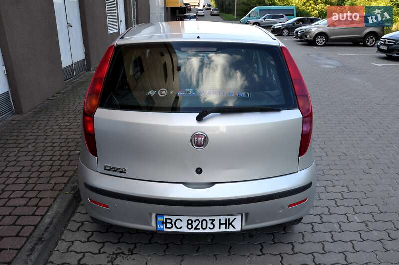 Хетчбек Fiat Punto 2009 в Львові