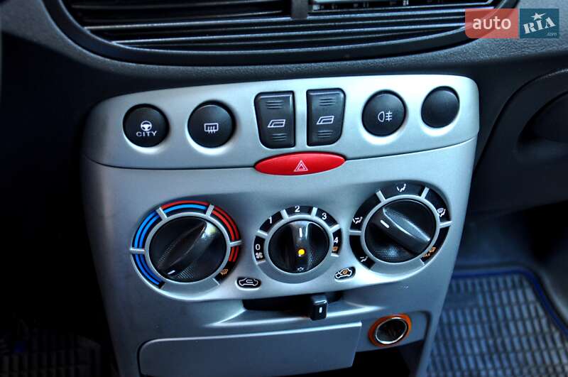 Хетчбек Fiat Punto 2009 в Львові