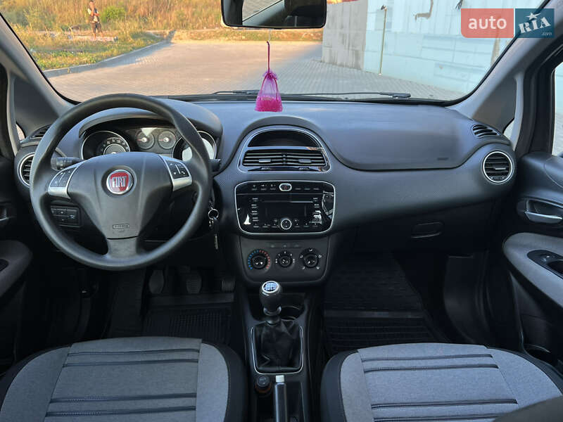 Хэтчбек Fiat Punto 2010 в Ровно