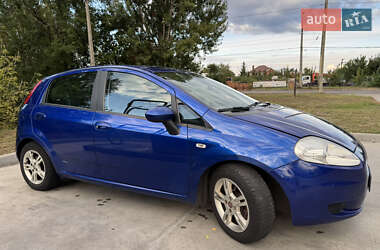 Хэтчбек Fiat Punto 2008 в 