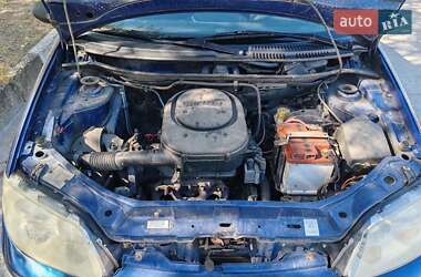 Хетчбек Fiat Punto 2003 в Запоріжжі