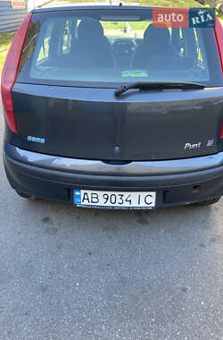 Хэтчбек Fiat Punto 2002 в Виннице