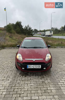 Хетчбек Fiat Punto 2010 в 