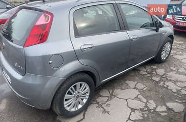 Хэтчбек Fiat Punto 2008 в 