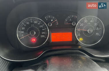 Хетчбек Fiat Punto 2009 в 