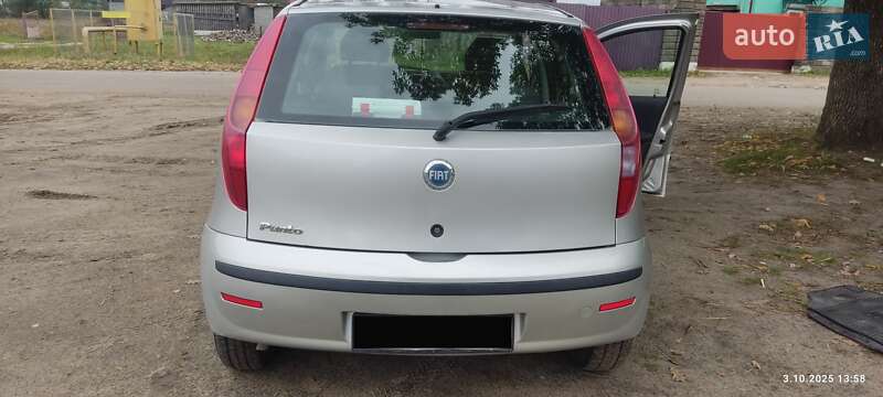 Хетчбек Fiat Punto 2006 в Рівному