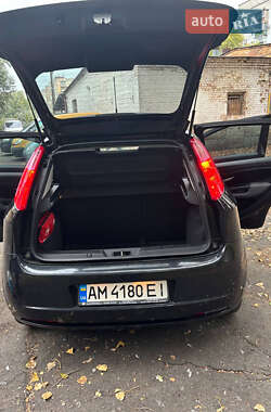Хэтчбек Fiat Punto 2008 в 