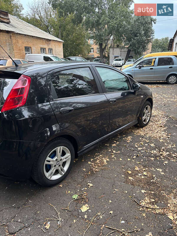 Хетчбек Fiat Punto 2008 в Києві