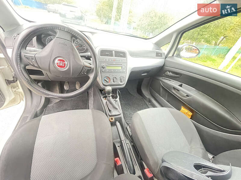 Хэтчбек Fiat Punto 2011 в Летичеве