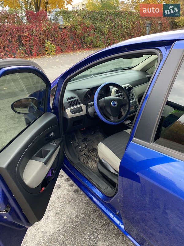 Хэтчбек Fiat Punto 2007 в Днепре