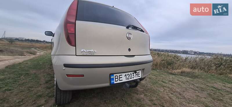 Хэтчбек Fiat Punto 2010 в Николаеве