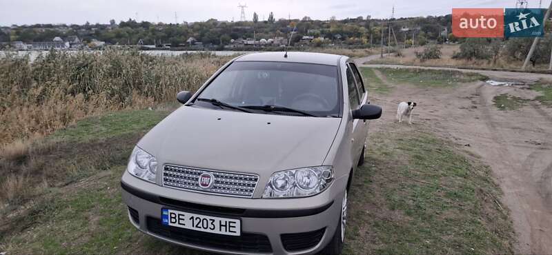 Хэтчбек Fiat Punto 2010 в Николаеве