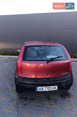 Хэтчбек Fiat Punto 2001 в 