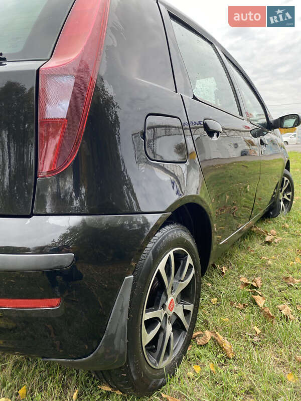 Хэтчбек Fiat Punto 2007 в Богуславе