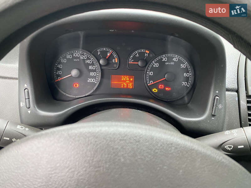 Хэтчбек Fiat Punto 2007 в Богуславе