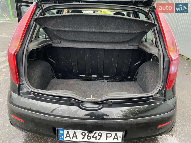 Хэтчбек Fiat Punto 2007 в Богуславе
