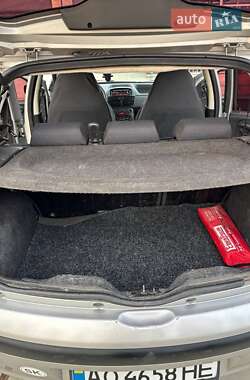 Хетчбек Fiat Punto 2003 в 