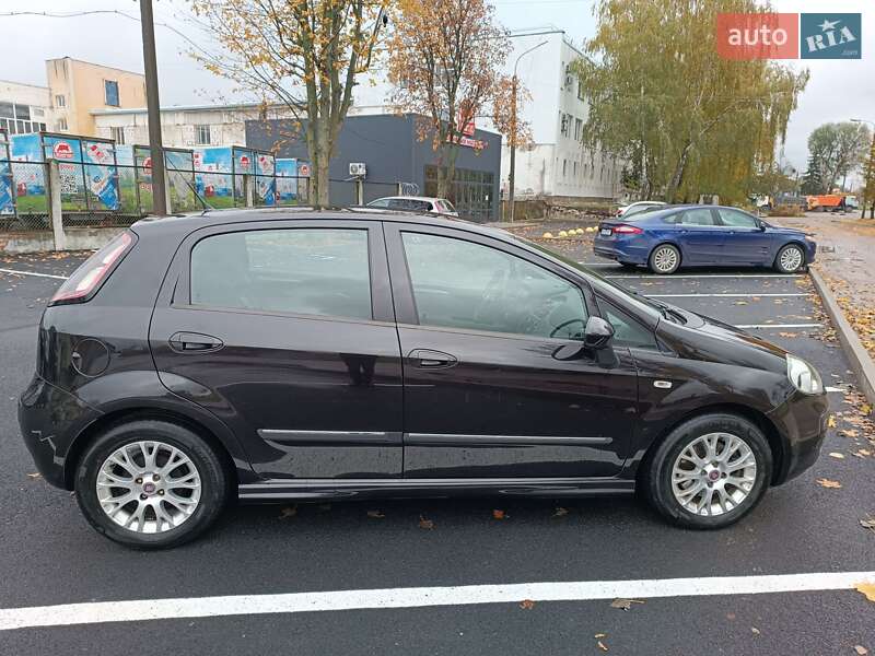 Хетчбек Fiat Punto 2011 в Житомирі фото 8 Хетчбек Fiat Punto 2011 в Житомирі