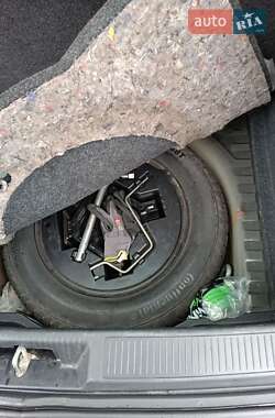 Хетчбек Fiat Punto 2011 в 