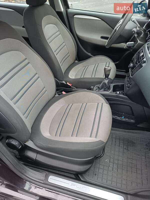 Хетчбек Fiat Punto 2011 в Житомирі фото 41 Хетчбек Fiat Punto 2011 в Житомирі