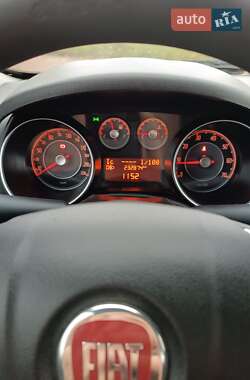 Хетчбек Fiat Punto 2011 в 