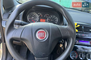 Хетчбек Fiat Punto 2012 в  фото 28 Хетчбек Fiat Punto 2012 в