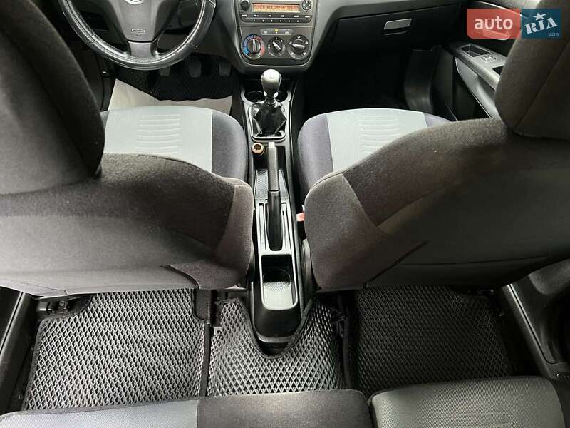 Хетчбек Fiat Punto 2007 в Коломиї фото 8 Хетчбек Fiat Punto 2007 в Коломиї