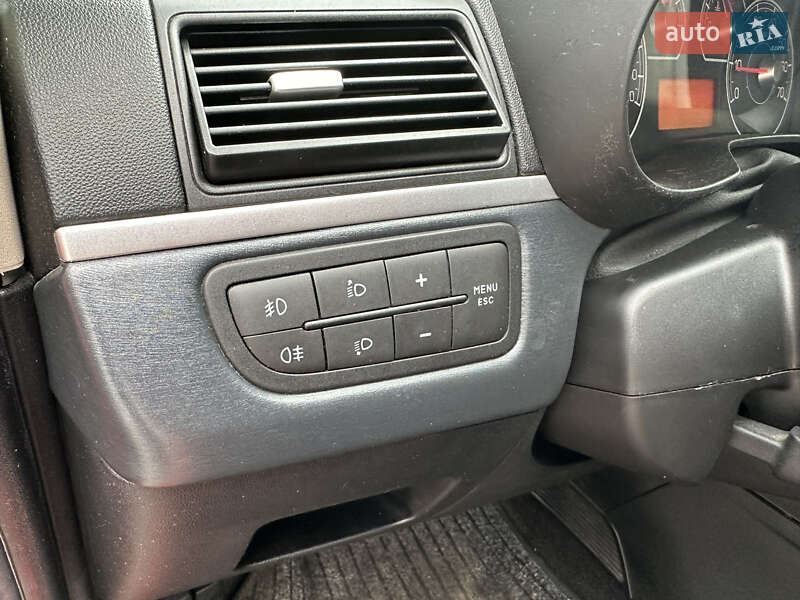 Хетчбек Fiat Punto 2008 в Києві фото 11 Хетчбек Fiat Punto 2008 в Києві